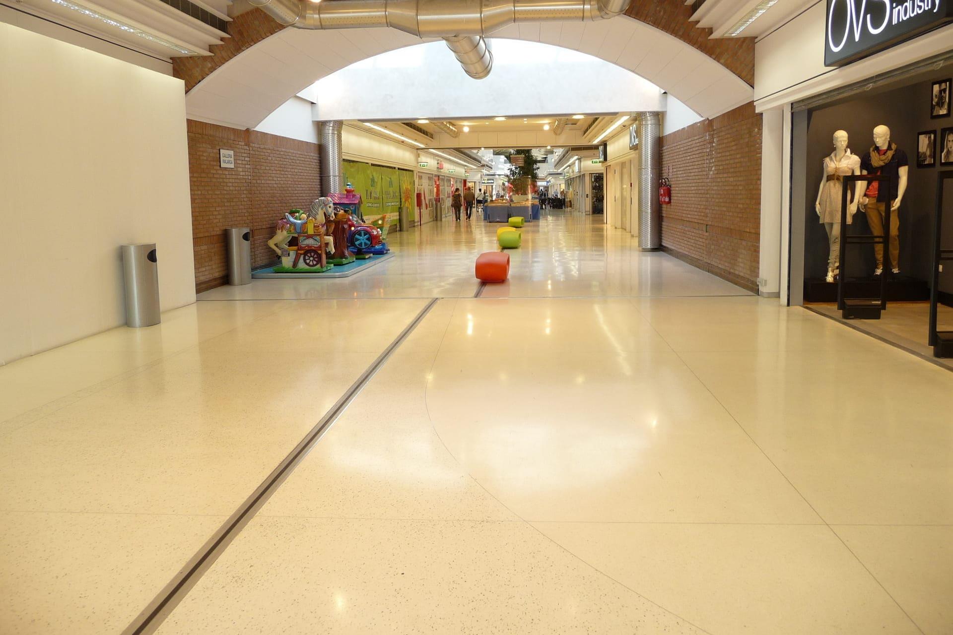 Via Larga Shopping Centre Resinflooring Mapei